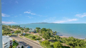 Panoramic Ocean Views On The Strand